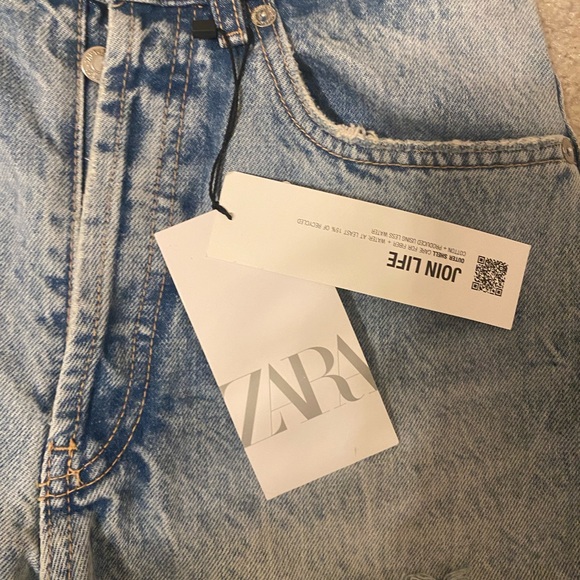 ZARA High Rise Denim Shorts - Picture 4 of 8